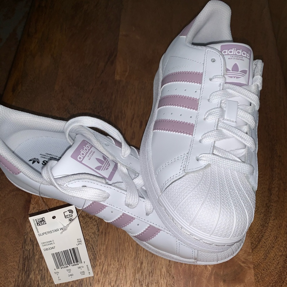 Light pink superstars